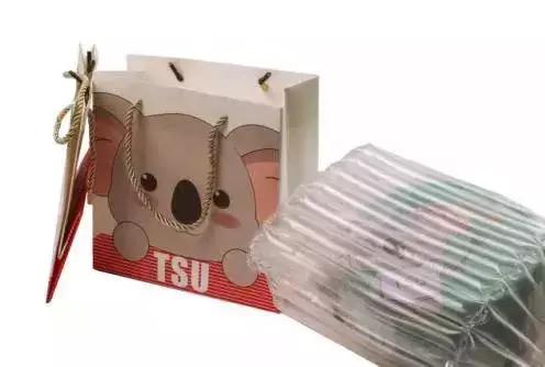 批评一下这种蛋糕，下手这么重！材料不要钱么