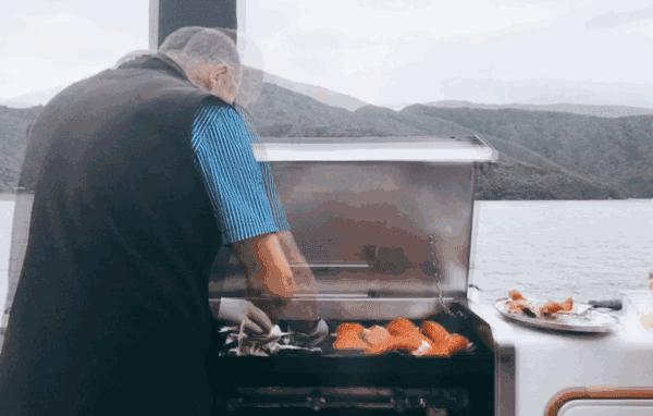 他们有钱，会玩，没有中产焦虑