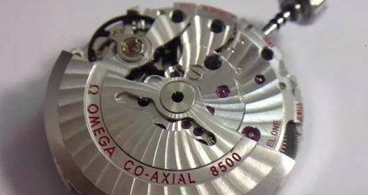 几万预算买欧米茄，那你应该了解下欧米茄的机芯吧