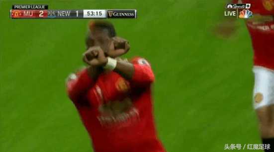 博格巴戴*铐手**式庆祝致敬穆里尼奥，骑马舞暗示追曼城？