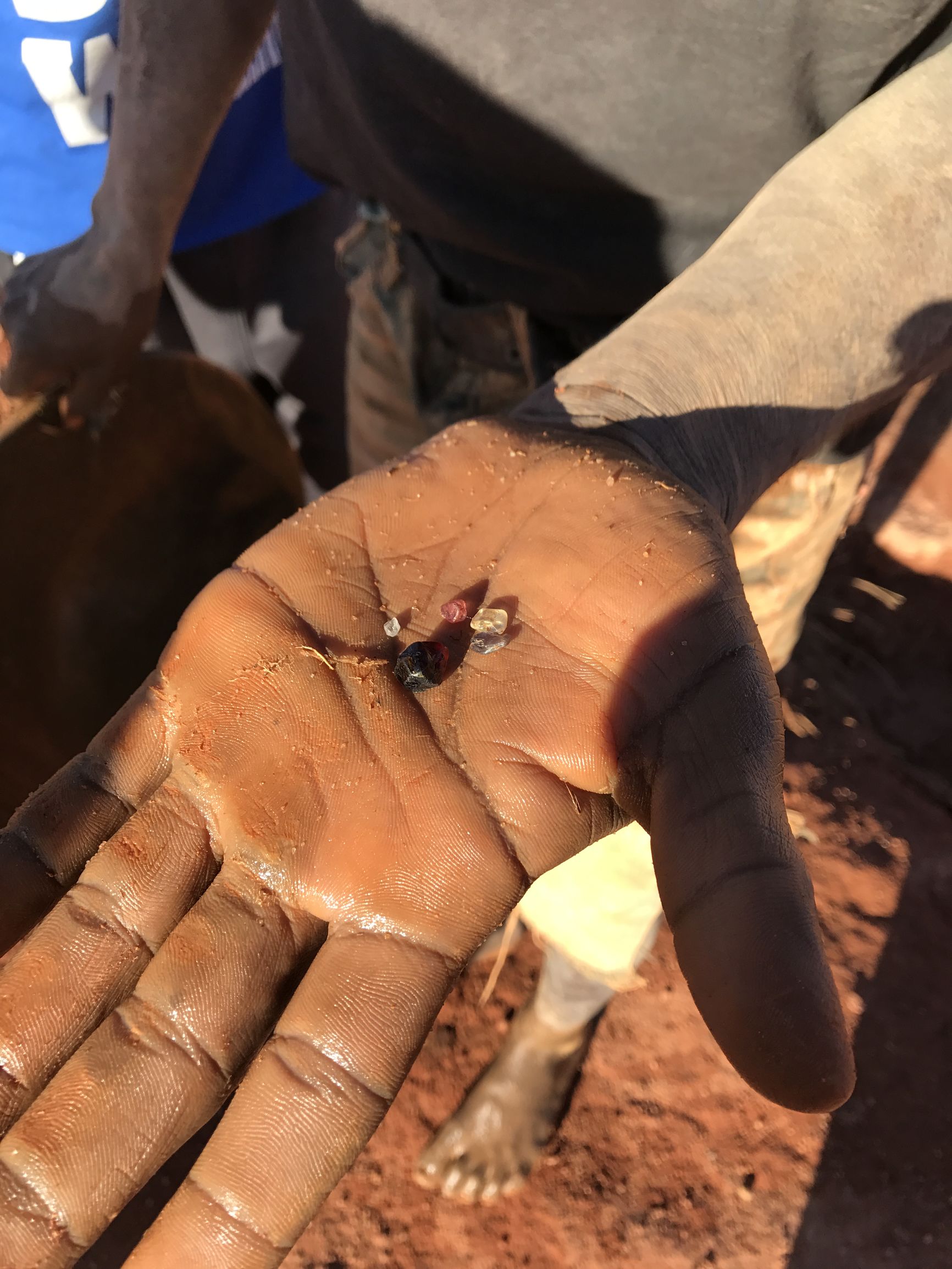 去斯里兰卡买蓝宝石关注事项,怎么看斯里兰卡蓝宝石