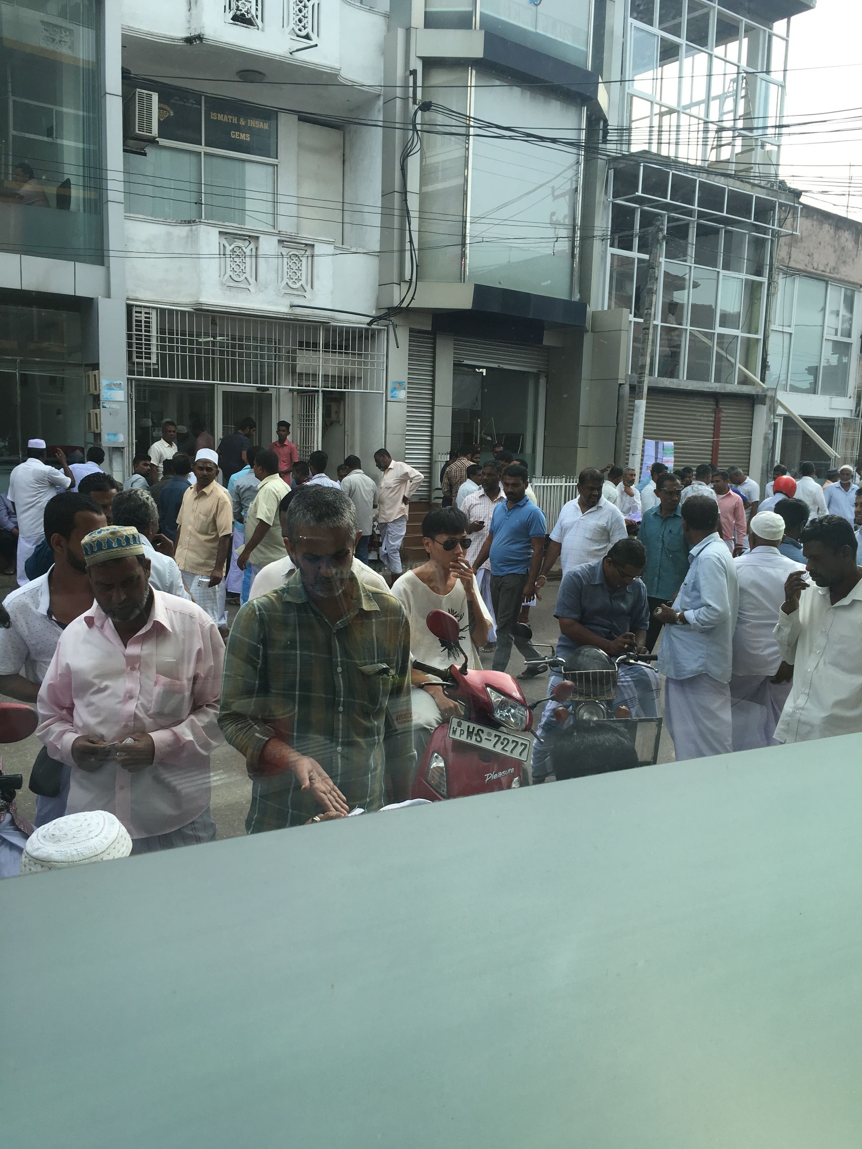 去斯里兰卡买蓝宝石关注事项,怎么看斯里兰卡蓝宝石