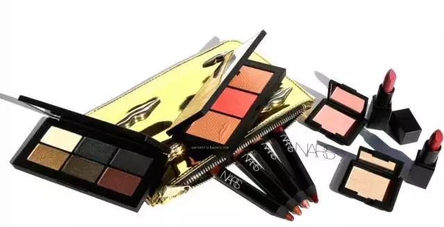 2017年圣诞限定口红香奈儿,2021圣诞限量款口红ysl