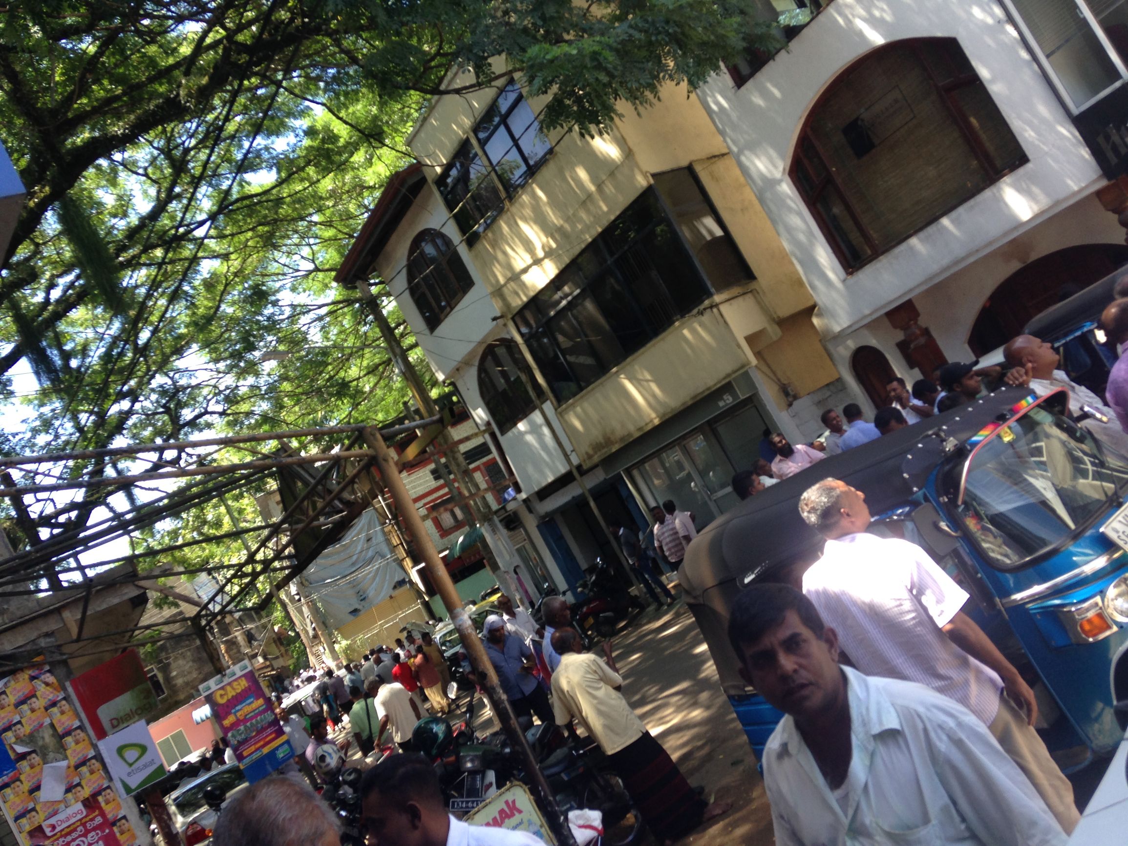 去斯里兰卡买蓝宝石关注事项,怎么看斯里兰卡蓝宝石