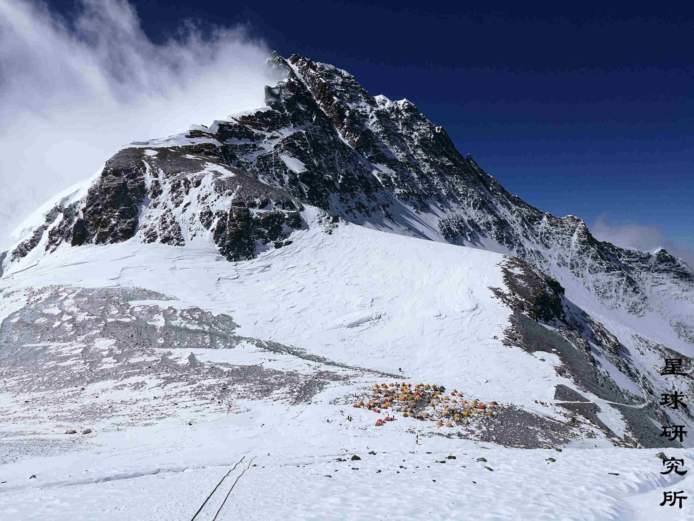 海拔不断的升高,海拔高度一直上升