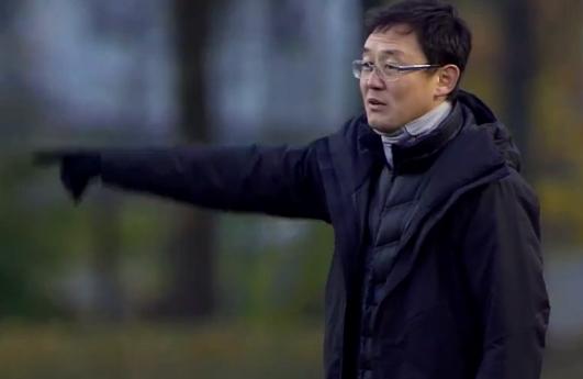 邵佳一孙继海范志毅一起踢过吗,邵佳一和孙继海是一个时期的吗