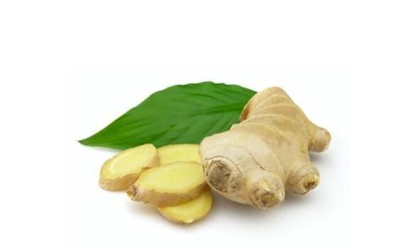 冬天女性手脚冰凉是怎么回事，女性手脚冰凉吃什么好