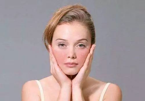 脂溢性皮炎皮肤问题,脂溢性角化痘