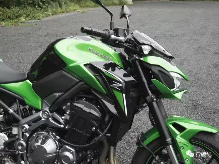 川崎z900和z900rs发动机,川崎z900与z1000的对比