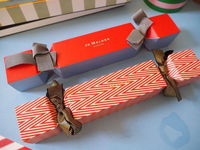 大牌圣诞倒数日历盲盒,mac圣诞倒数日历盲盒2023专柜版