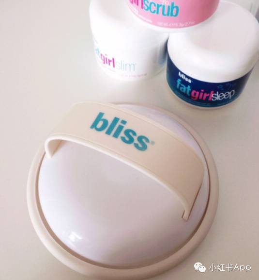 去美容院哪些项目不建议做,美容院敷脸正确方法