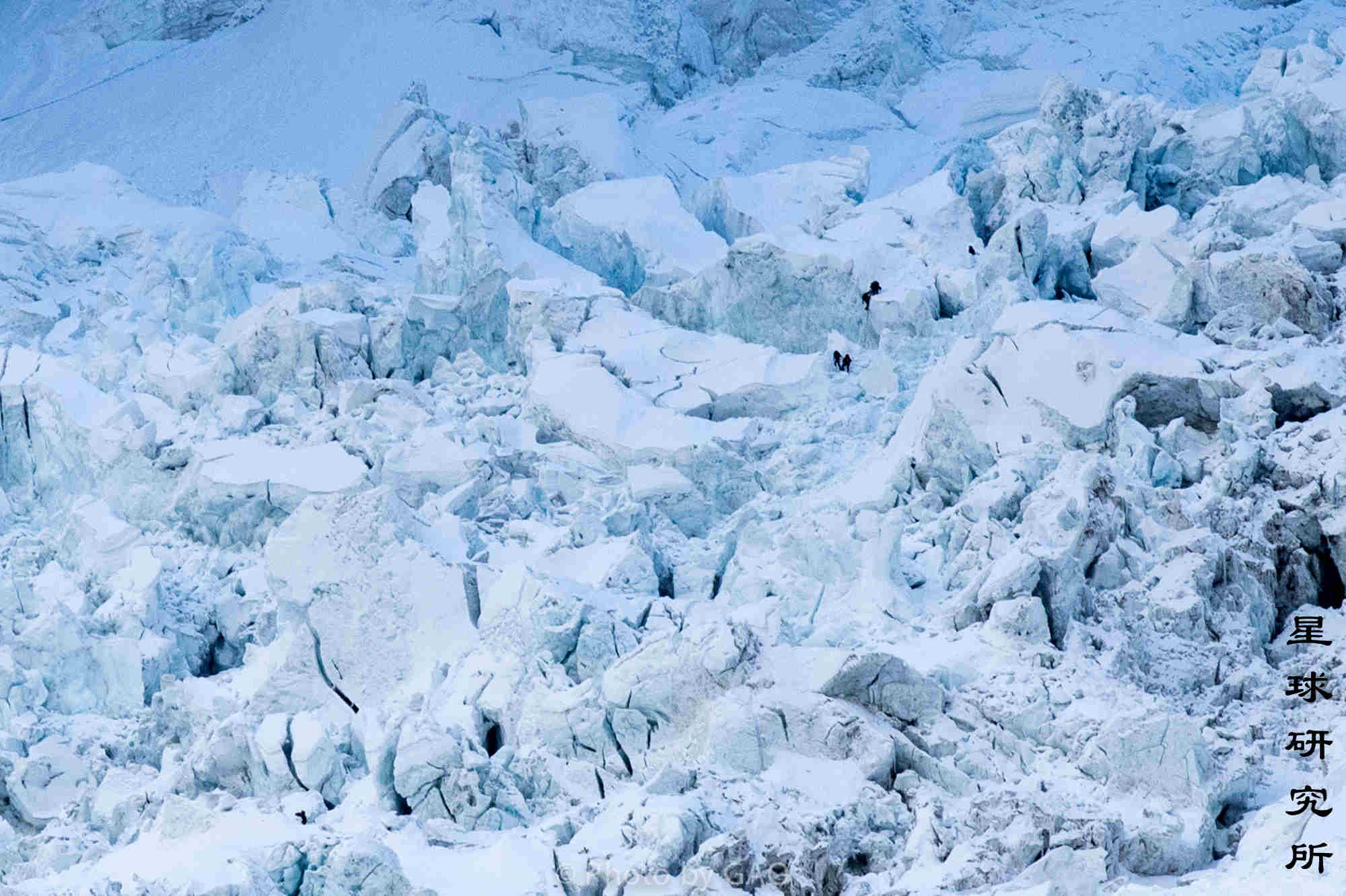 海拔不断的升高,海拔高度一直上升