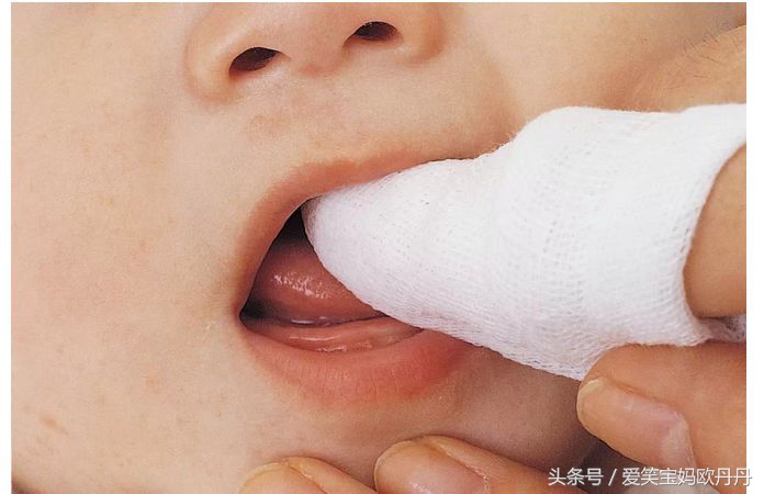 宝宝长牙的时候哭闹一般多久缓解,宝宝长牙家长怎么处理