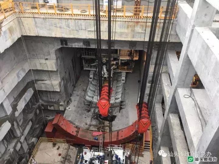 汕头海湾隧道盾构机刀盘到货,汕头海湾隧道鮀岛号盾构机下线