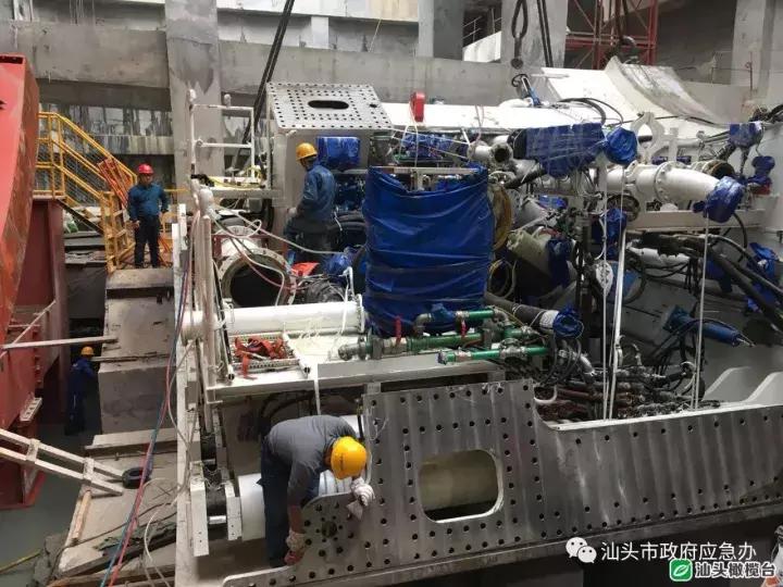 汕头海湾隧道盾构机刀盘到货,汕头海湾隧道鮀岛号盾构机下线