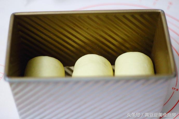 做蛋糕剩的奶油怎么吃,做蛋糕剩下的奶油怎样处理吃啊