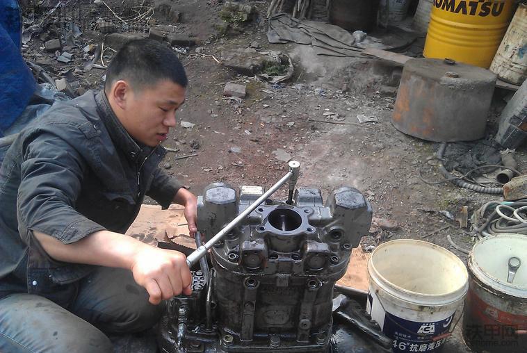 四不像挖掘机测评,犀牛挖掘机评论