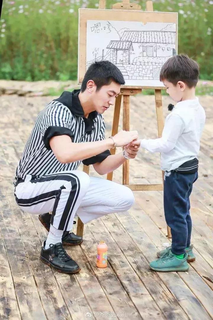 嗯哼和jasper长大的样子,jasper嗯哼第一次见面就在辩论