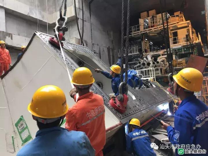 汕头海湾隧道盾构机刀盘到货,汕头海湾隧道鮀岛号盾构机下线