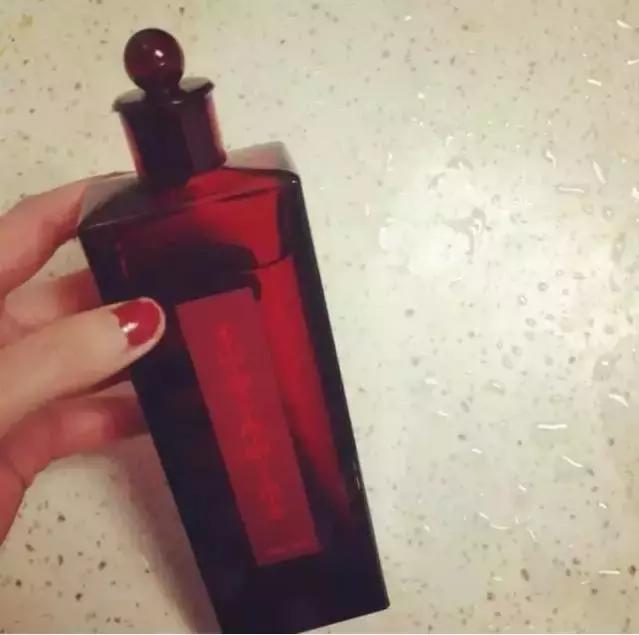 学生*党**必备的护肤品！这些尖货我一个都不想错过！