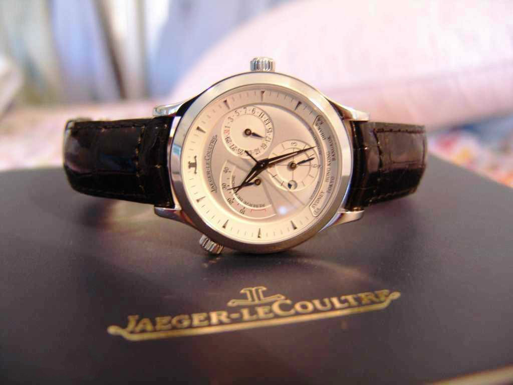 积家手表在韩国买有折扣嘛,在英国买手表比国内便宜吗