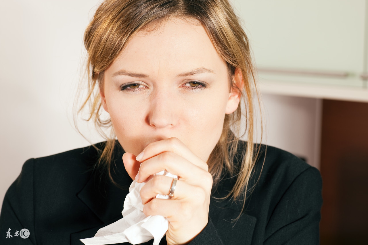 有肺结核病人家人应该关注什么,家里老人有肺结核家人要去检查吗