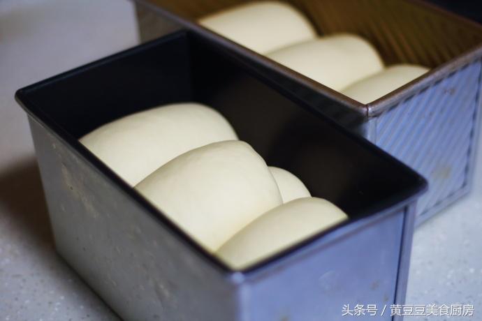 做蛋糕剩的奶油怎么吃,做蛋糕剩下的奶油怎样处理吃啊