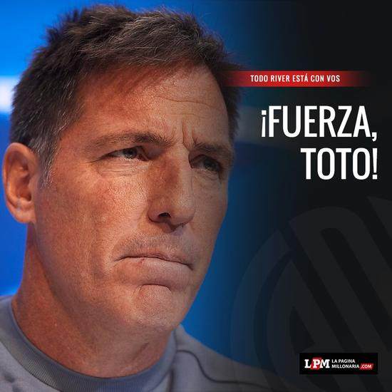 足球教练落泪感人瞬间,主教练感人