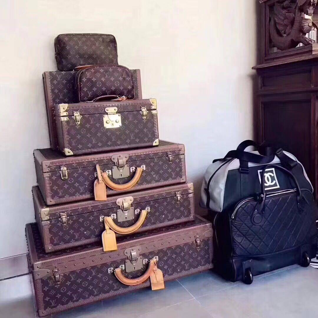 lv包袋系列的精髓所在,lv经典小方包袋