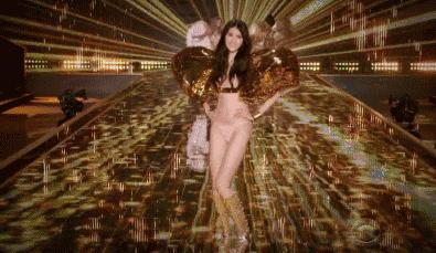 维密刘雯何穗高清图片,维密超模刘雯何穗