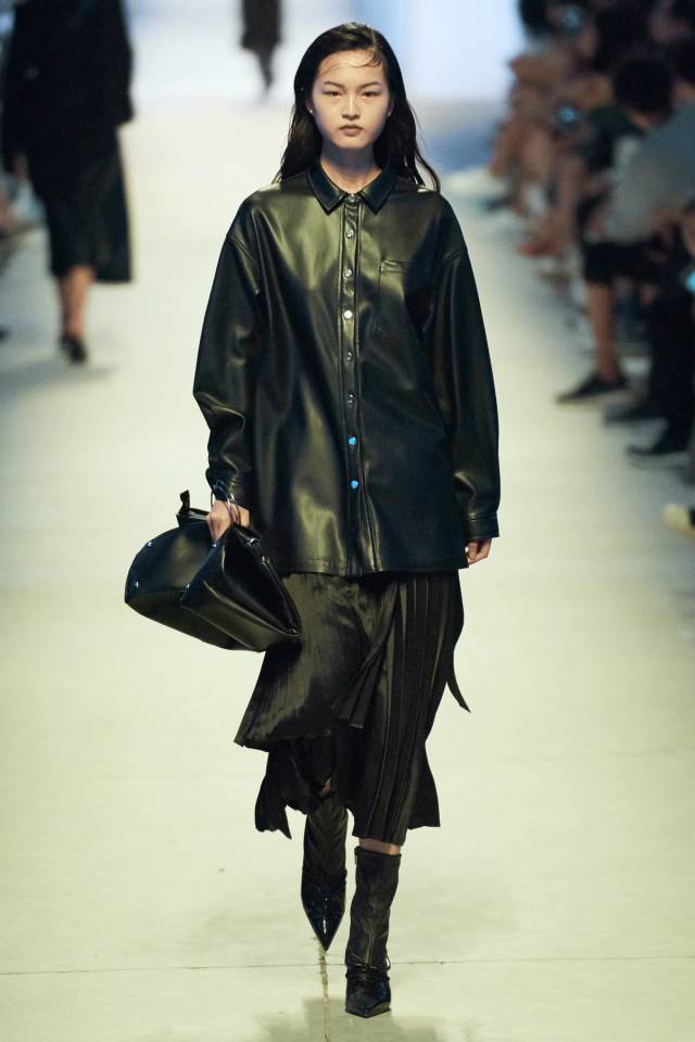 维密刘雯何穗高清图片,维密超模刘雯何穗