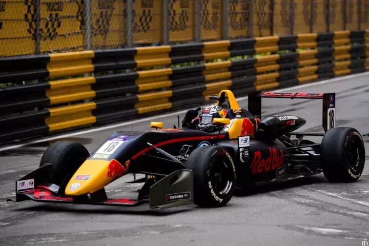 维密摔跤的后果,维密摔跤