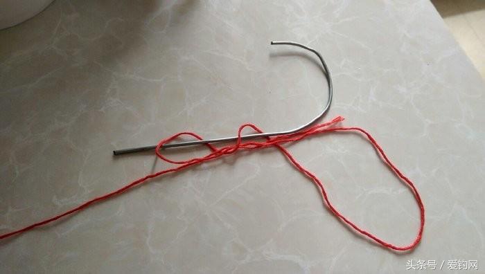 钓鱼还不会绑鱼钩？详细的绑鱼钩图示，就在这里！