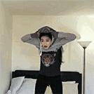 哈哈哈，原谅我拖拉机般的笑声！当喵星人被蜜蜂蜇了之后