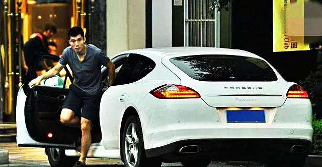 国脚开什么车,足球武磊开什么车