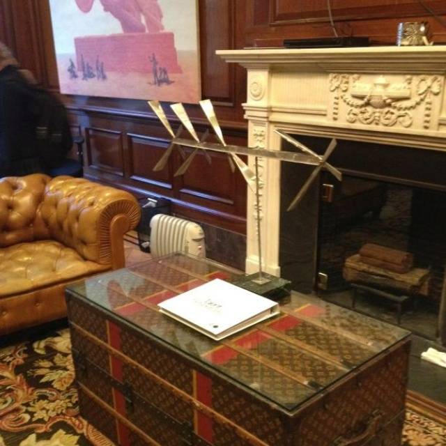 lv包袋系列的精髓所在,lv经典小方包袋