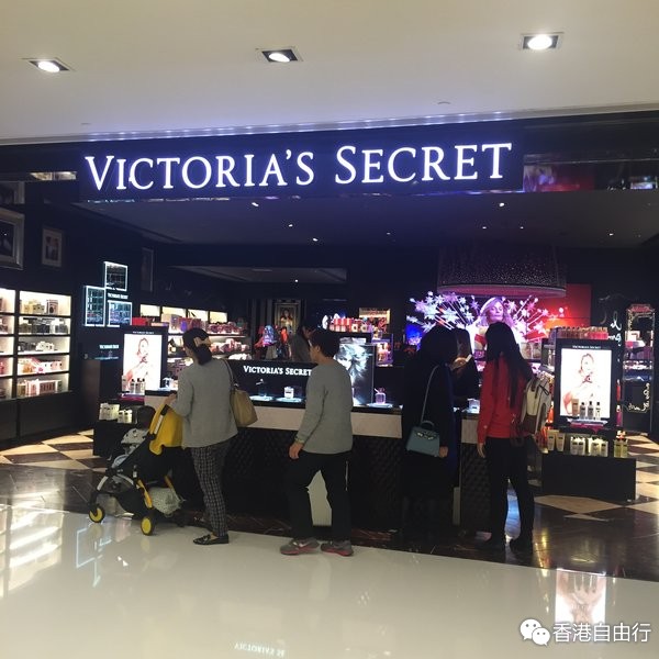 维密奚梦瑶为什么摔倒,为什么奚梦瑶摔倒了会成名