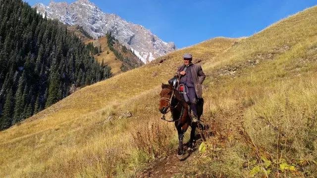 拜城乌孙古道的天堂湖怎么去,新疆特克斯县乌孙古道天堂湖