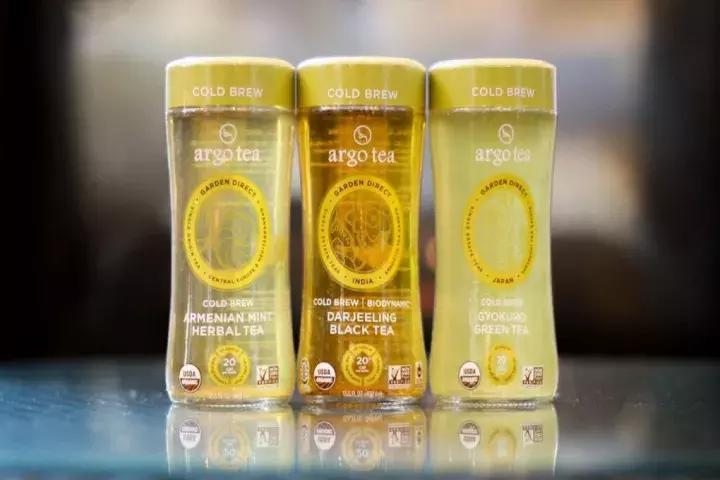 运动饮料大瓶装,运动饮料最早期的品牌