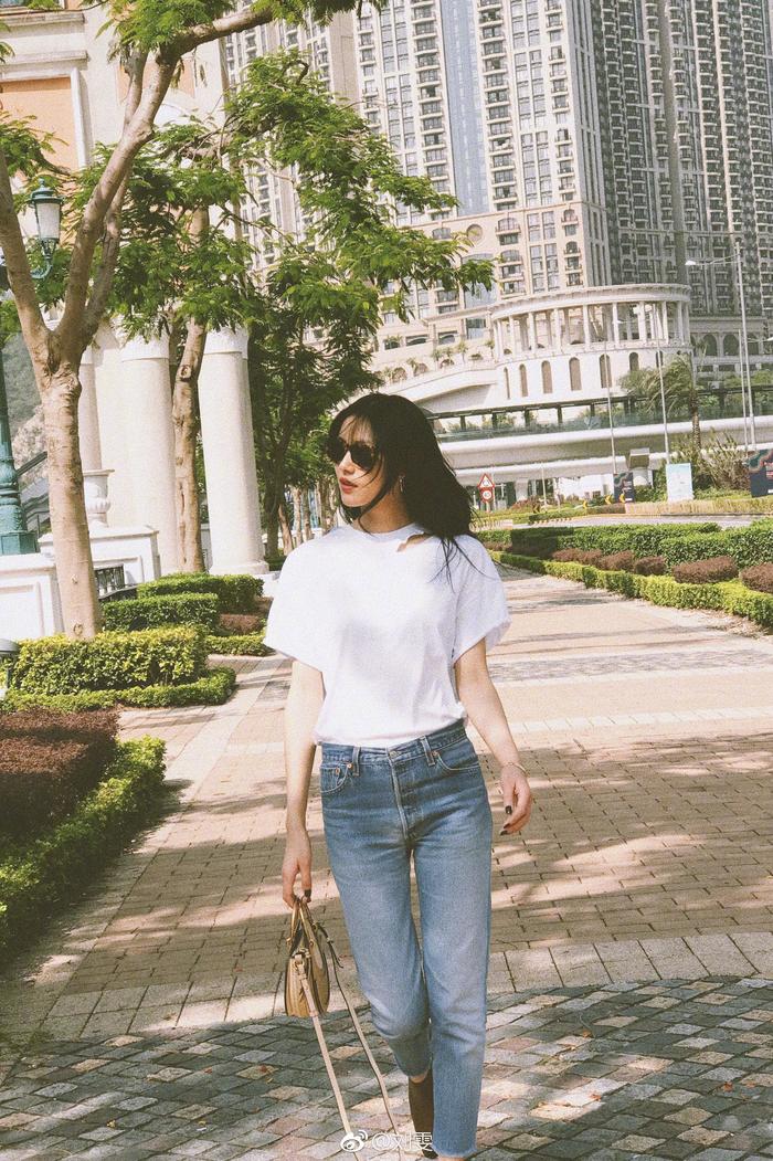 刘雯2021年度时尚总结,刘雯越努力越幸运