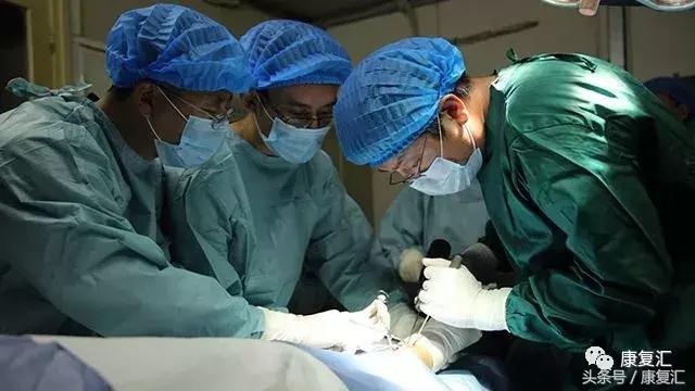 踝关节扭伤正确处理方法是,董氏奇穴治疗踝关节扭伤