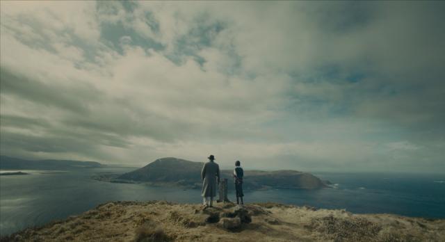 顶级男画家变女人，妻子仍不离不弃