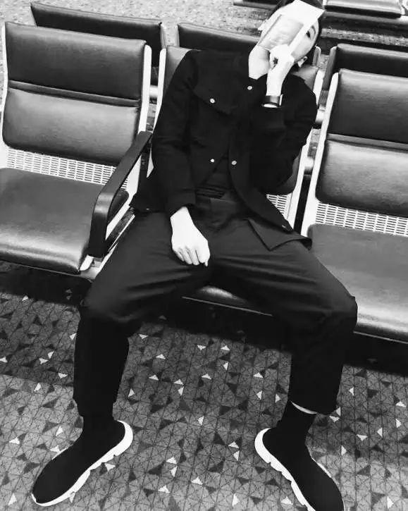 红遍全宇宙的“袜子鞋”，就问你懂多少？