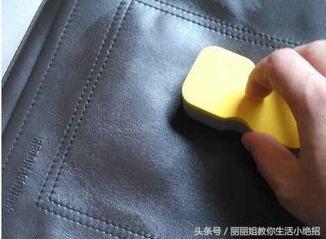 皮衣放久了发霉有气味怎么去除,pu皮衣发霉了怎么处理