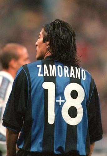 天下足球年度总结音乐,天下足球你不看足球就不会懂青春