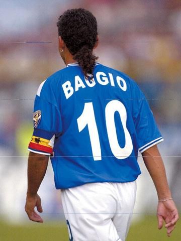 天下足球年度总结音乐,天下足球你不看足球就不会懂青春