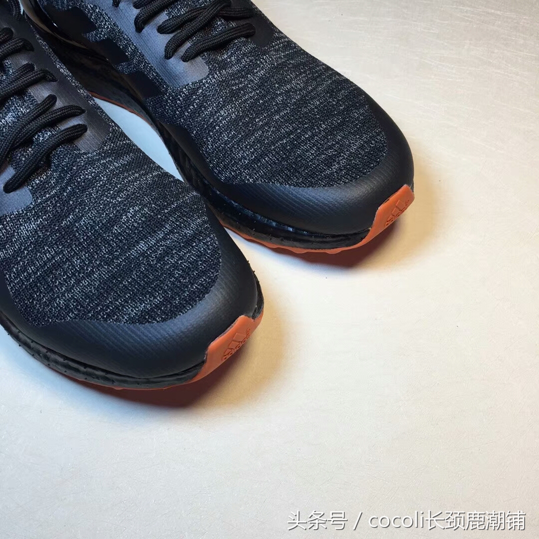 盘点那些年穿过的鞋子,袜子鞋什么时候开始流行