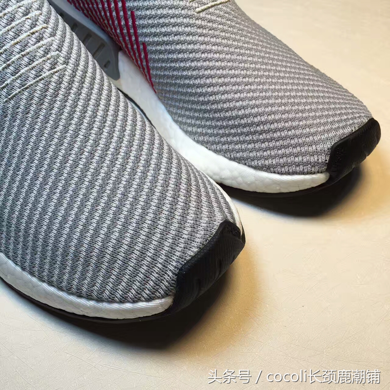 盘点那些年穿过的鞋子,袜子鞋什么时候开始流行