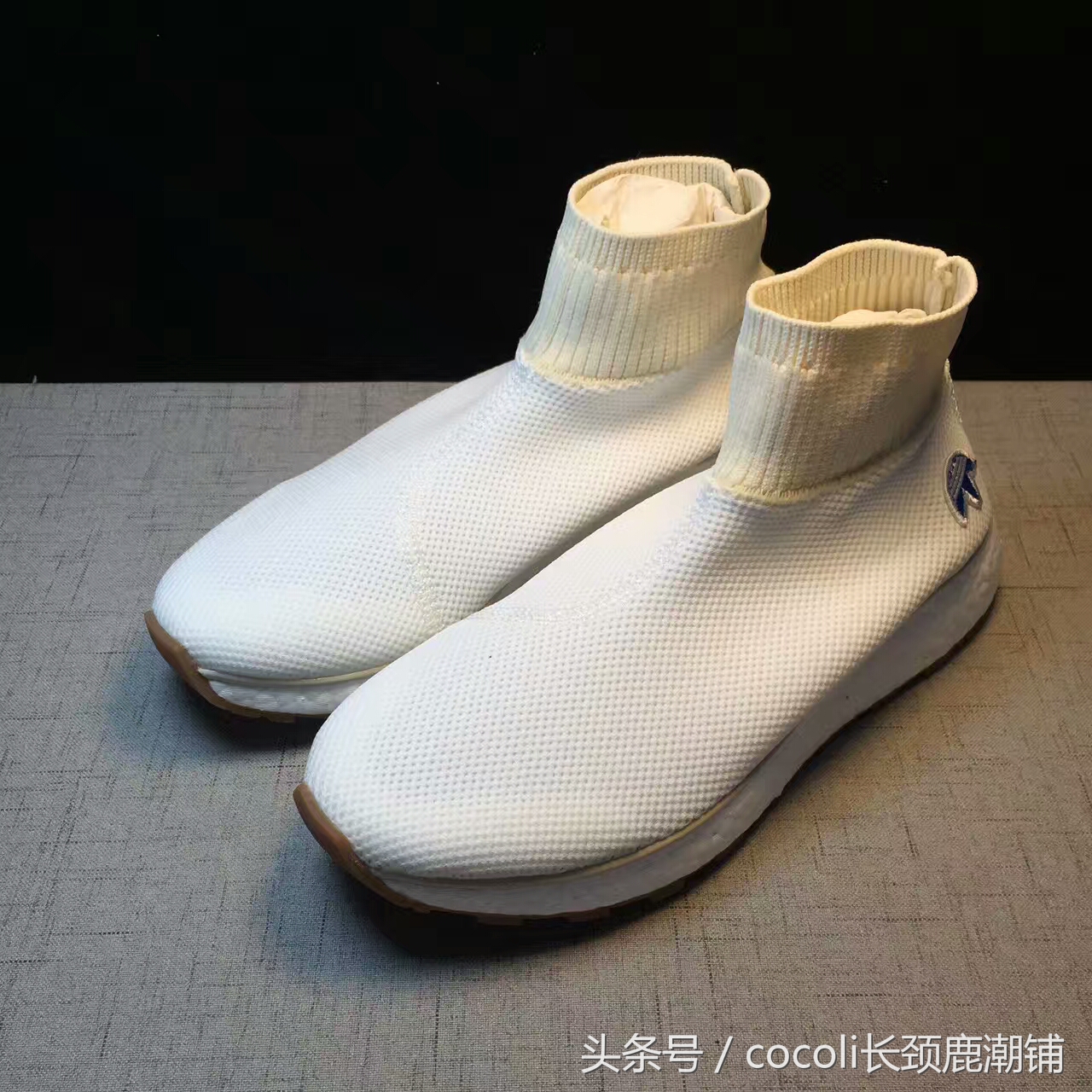 盘点那些年穿过的鞋子,袜子鞋什么时候开始流行