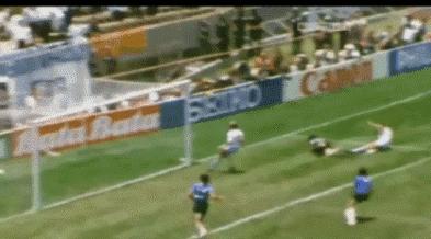 身高对足球有影响吗,足球前锋身高多少合适